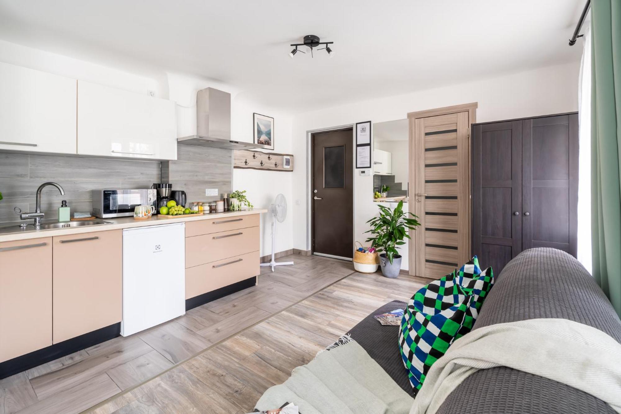 Green Garden & Private Parking Apartments With Playground รีกา ภายนอก รูปภาพ