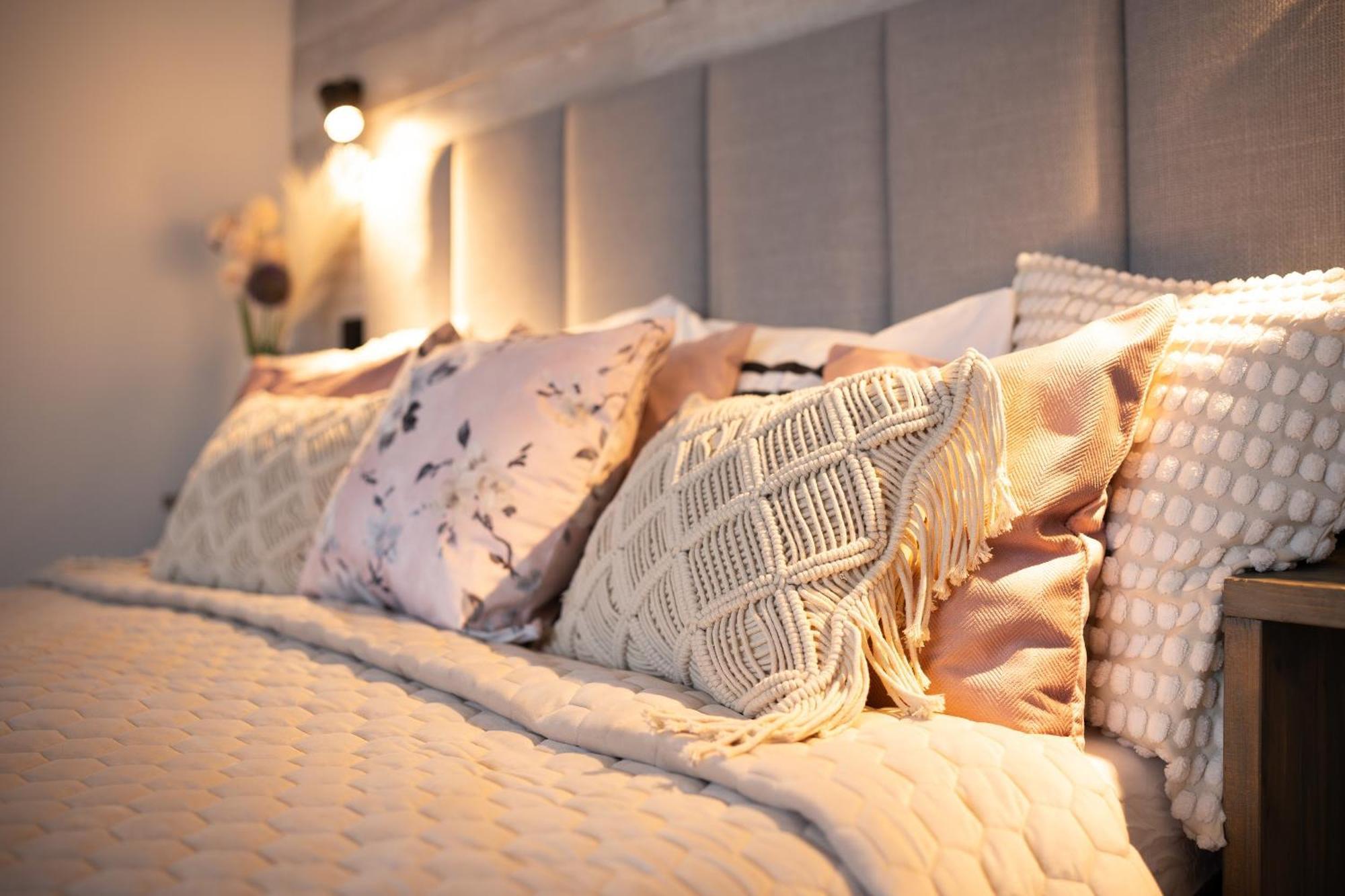 Green Garden & Private Parking Apartments With Playground รีกา ภายนอก รูปภาพ